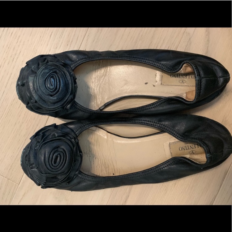 Valentino Black Leather Flats Size 6 Slipper